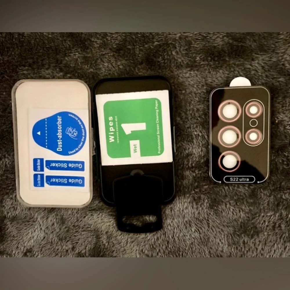Galaxy S22 lens protector